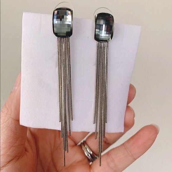 Fashion Shiny Rhinestone Long Tassel Earrings - Picture 8 of 9